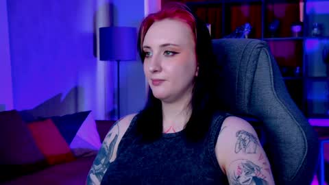 Snapshot of asheluck chatting on 6, 4, 2026 AshleyAshe online show from 6, 4, 2026