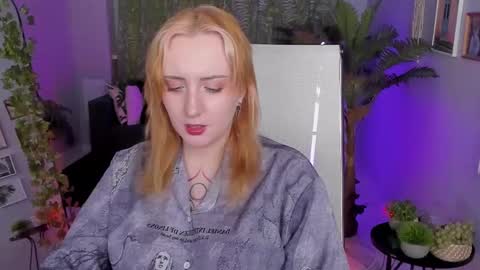 Snapshot of asheluck chatting on 7, 5, 2026 AshleyAshe online show from 7, 5, 2026