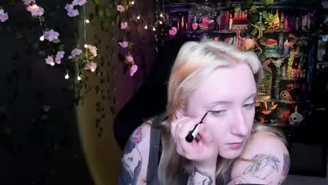 Snapshot of asheluck chatting on 30, 5, 2026 AshleyAshe online show from 30, 5, 2026
