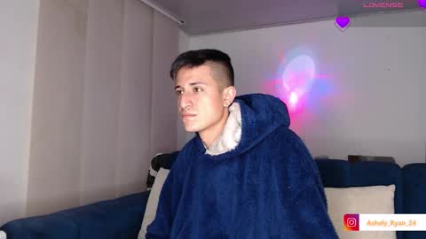 Snapshot of ashely_ryan24 chatting on 6, 1, 2026 Ashley And Ryan online show from 6, 1, 2026