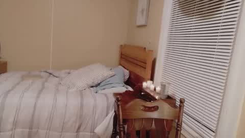 Ashelynn Grey online show from 10, 10, 2025