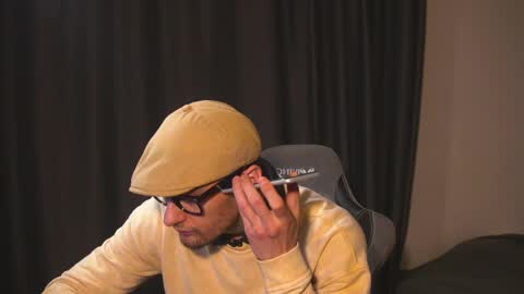 Jerk Machine online show from 16, 4, 2026