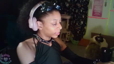 Snapshot of ashledaniella chatting on 28, 1, 2025 Ashle online show from 28, 1, 2025