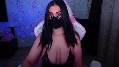   Yasmina   online show from 29, 10, 2025