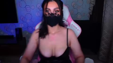   Yasmina   online show from 22, 12, 2025