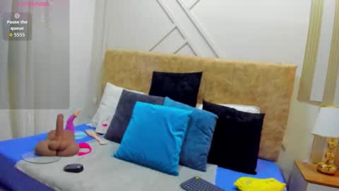 ashley online show from 22, 11, 2025