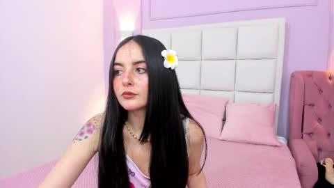 Snapshot of ashley_petit chatting on 22, 12, 2025 ashley_petit online show from 22, 12, 2025