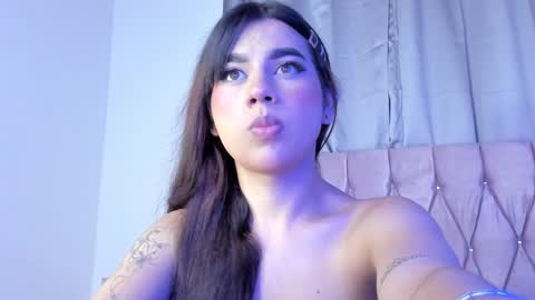 Snapshot of ashley_piinkk chatting on 24, 1, 2025 Ashley online show from 24, 1, 2025