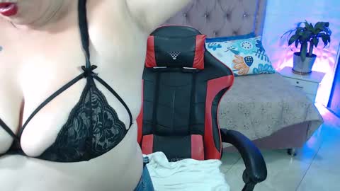  Ashley online show from 19, 2, 2025