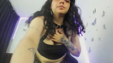 Snapshot of ashley_xoxo7 chatting on 17, 12, 2025 Ashley online show from 17, 12, 2025