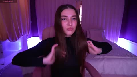 ashleybaee online show from 11, 11, 2025