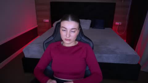 ashleybaee online show from 3, 12, 2025