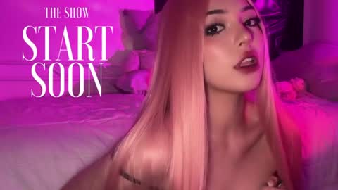 Ashlee Boox   online show from 24, 7, 2026