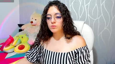 Snapshot of ashleykiim_ chatting on 13, 12, 2024 .. Ashley .. online show from 13, 12, 2024