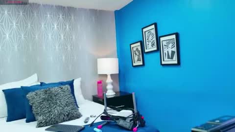 Snapshot of ashleyroberh chatting on 8, 4, 2026 AshleyRoberh online show from 8, 4, 2026