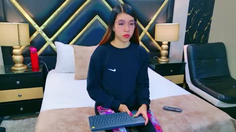 Snapshot of ashleyroberh chatting on 20, 4, 2026 AshleyRoberh online show from 20, 4, 2026