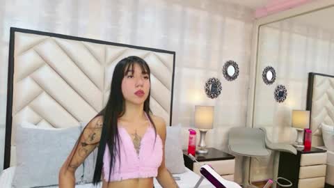 Snapshot of ashleyroberh chatting on 27, 4, 2026 AshleyRoberh online show from 27, 4, 2026