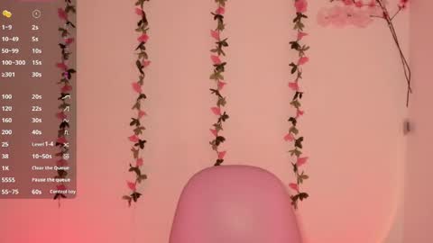 Snapshot of ashleyroys_111 chatting on 18, 4, 2026 dahiana online show from 18, 4, 2026