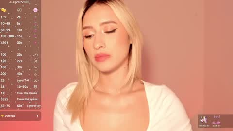 Snapshot of ashleyroys_111 chatting on 15, 5, 2026 dahiana online show from 15, 5, 2026