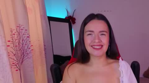 Snapshot of ashleyt1998 chatting on 8, 1, 2026 ASHLEY online show from 8, 1, 2026