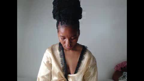 Snapshot of ashleyt255 chatting on 18, 11, 2025 ashleyt255 online show from 18, 11, 2025