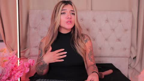 Ashley Lauren online show from 15, 1, 2025