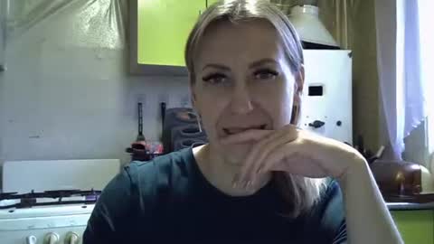 Snapshot of ashleyxhoney chatting on 7, 11, 2025 AshleyXHoney online show from 7, 11, 2025