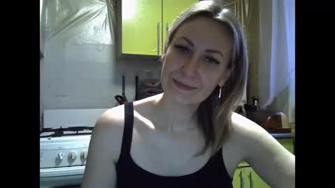 Snapshot of ashleyxhoney chatting on 27, 11, 2025 AshleyXHoney online show from 27, 11, 2025