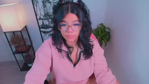 Ashleyy18   online show from 8, 6, 2026
