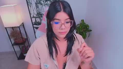 Ashleyy18   online show from 26, 6, 2026