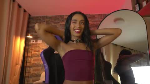 Snapshot of ashleyyfox_ chatting on 28, 11, 2025 Ashley Fox online show from 28, 11, 2025