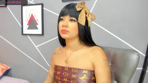 Ashlie online show from 25, 1, 2025