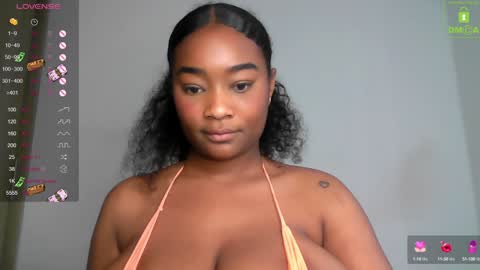 Snapshot of ashly_0b chatting on 5, 2, 2025 Ashly online show from 5, 2, 2025