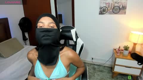 Snapshot of ashly_ebony_ chatting on 24, 4, 2026 Ashly online show from 24, 4, 2026