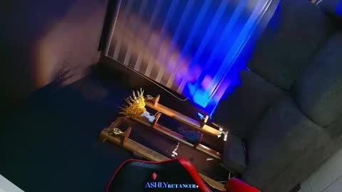 Ashly Betancur  online show from 5, 10, 2025