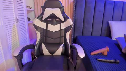 ashlye_miller_ online show from 23, 12, 2025