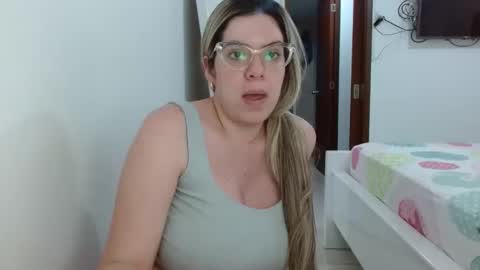 AshlyMoon online show from 28, 12, 2024