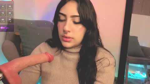 Snapshot of ashlynnlowe_ chatting on 16, 10, 2025 Ash  online show from 16, 10, 2025