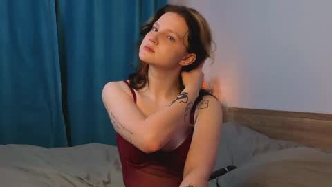 Snapshot of ashlyvincente chatting on 3, 4, 2026 Kristine online show from 3, 4, 2026