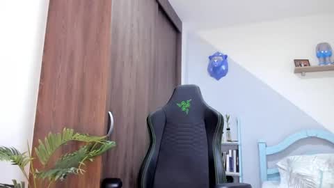 Snapshot of ashton_coleman_ chatting on 6, 12, 2024 my name real is camilo online show from 6, 12, 2024