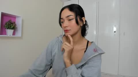 Camila online show from 11, 3, 2025