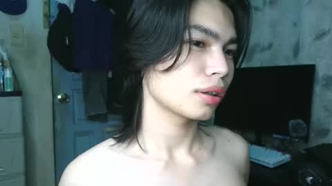 asian_babyboi online show from 2, 10, 2025