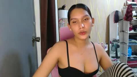 Snapshot of asian_glamm chatting on 12, 10, 2025 ANITA online show from 12, 10, 2025