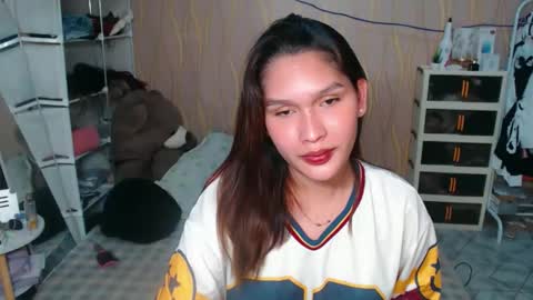 Snapshot of asian_glamm chatting on 6, 4, 2026 ANITA online show from 6, 4, 2026