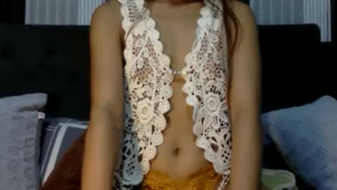 Snapshot of asian_love4u chatting on 8, 1, 2026 mari online show from 8, 1, 2026
