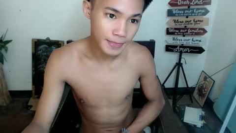 asian_lover05 online show from 14, 10, 2025