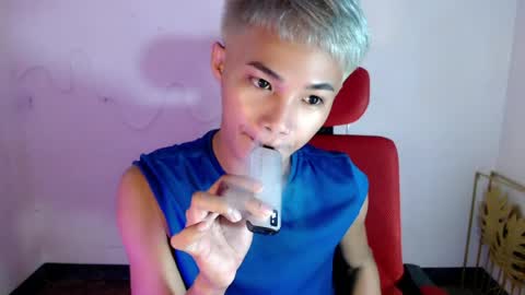 Snapshot of asian_lover05 chatting on 13, 7, 2026 asian_lover05 online show from 13, 7, 2026