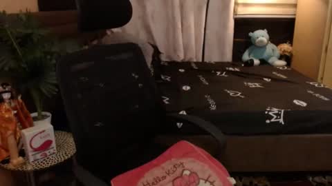 angela online show from 23, 1, 2025