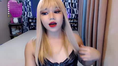 Snapshot of asian_suteishi chatting on 6, 12, 2024 stacey online show from 6, 12, 2024