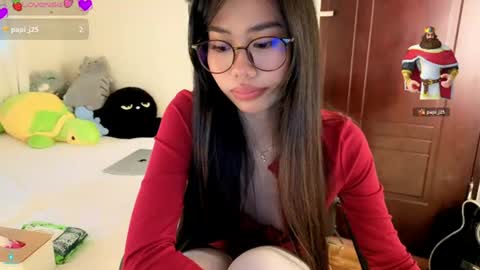 Snapshot of asianbabecandy chatting on 13, 6, 2026 candy online show from 13, 6, 2026